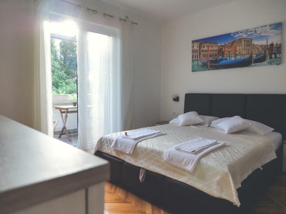 Apartment Lim Budva Exteriör bild